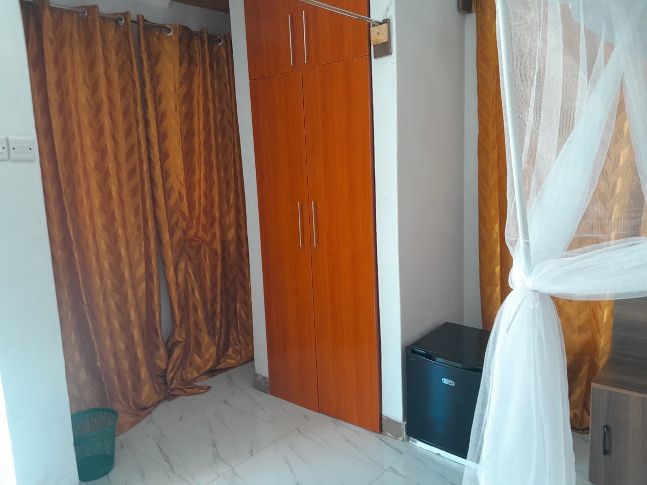 Single Room - View 2